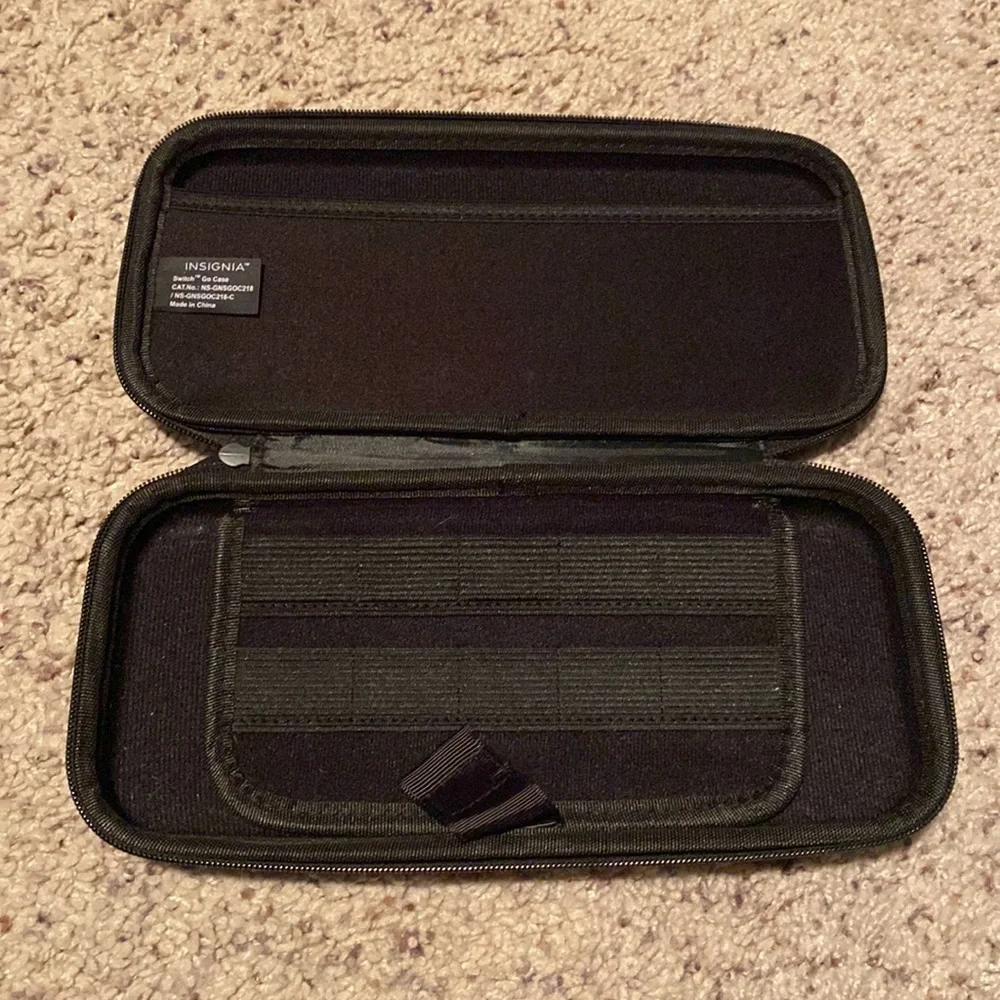 Black Nintendo Switch Holder